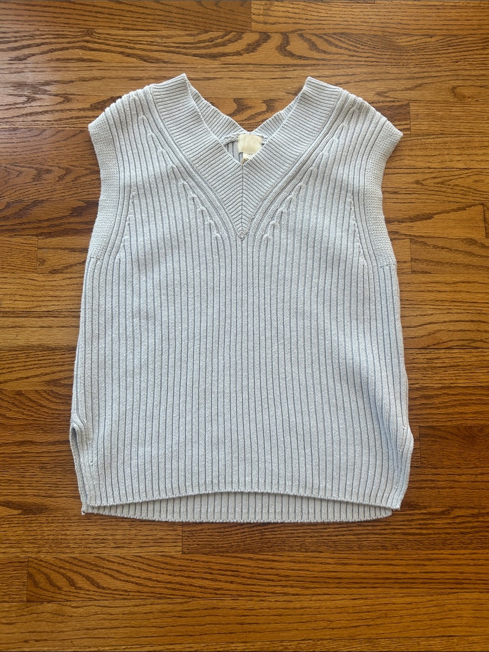 H and M Vest Size XS